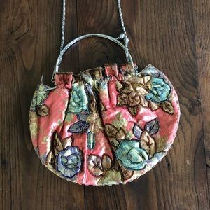 NEW Vintage-style beaded purse 🍒